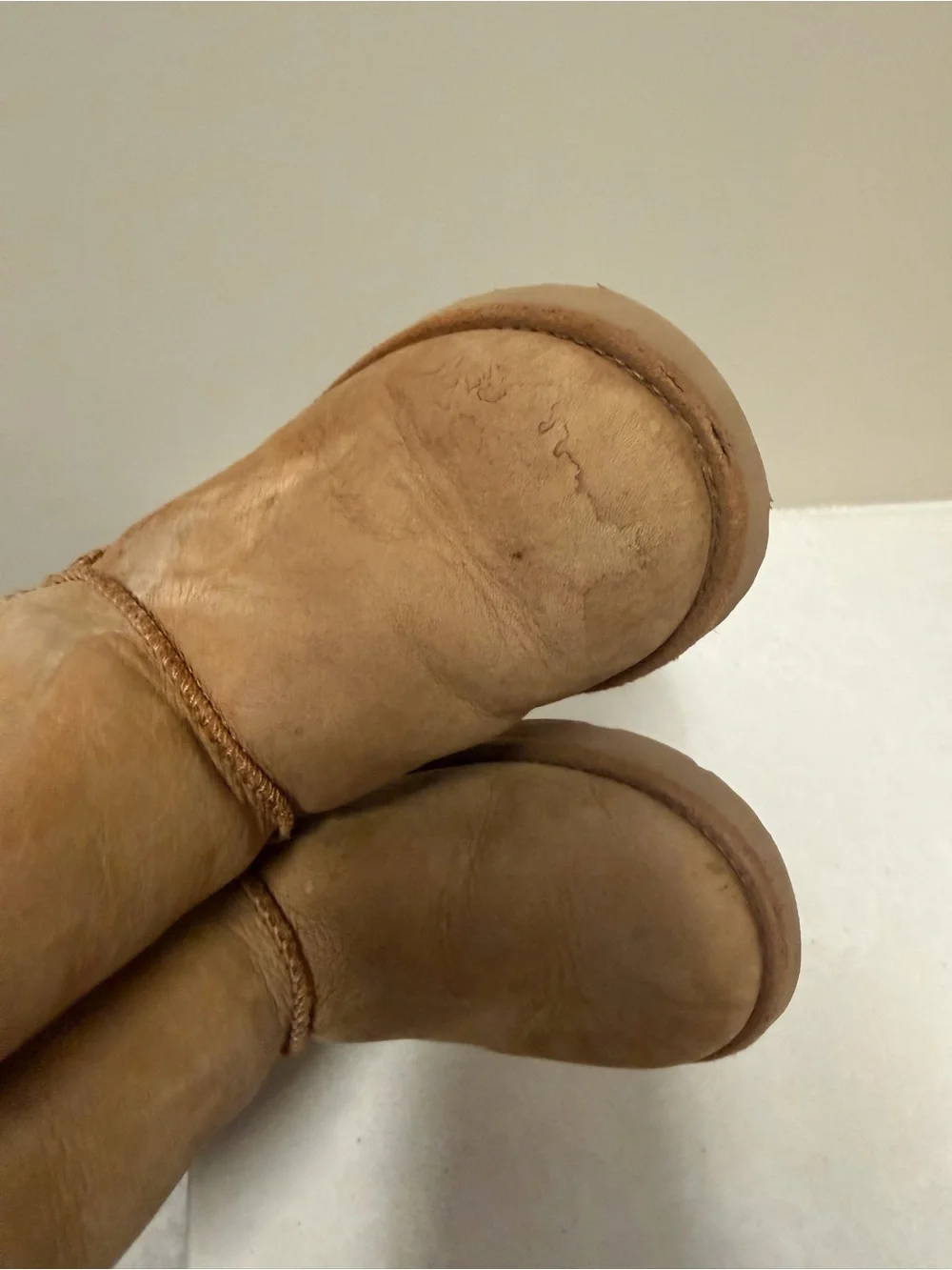 Ugg boots size toddler 11
